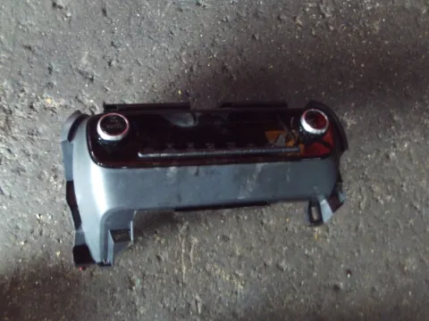 Οθόνη Κλιματισμού 559000DN40 για TOYOTA YARIS (2017 - 2020)  Οθόνη Κλιματισμού 559000DN40 για TOYOTA YARIS (2017 - 2020)