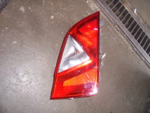 Φανάρι Πίσω Δεξί (Ελαττωματικό) για SEAT Mii (2013 - )  Φανάρι Πίσω Δεξί (Ελαττωματικό) για SEAT Mii (2013 - )