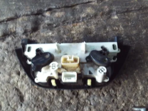 Χειριστήρια Καλοριφέρ 5590042120 για TOYOTA RAV-4 (2000 - 2004) (XA20)  -  Χειριστήρια Καλοριφέρ 5590042120 για TOYOTA RAV-4 (2000 - 2004) (XA20)  -