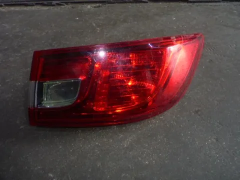 Φανάρι Πίσω Δεξί (Σπασμένη Βάση) για RENAULT CLIO (2013 - 2016) Hatchback - 5dr  Φανάρι Πίσω Δεξί (Σπασμένη Βάση) για RENAULT CLIO (2013 - 2016) Hatchback - 5dr