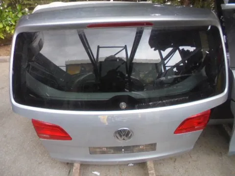 Πορτ-Μπαγκάζ για VW TOURAN (2011 - 2015) ()  Πορτ-Μπαγκάζ για VW TOURAN (2011 - 2015) ()
