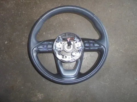 Τιμόνι (Βολάν) Με Χειριστήρια για TOYOTA YARIS (2020 - ) *Γ* Τιμόνι (Βολάν) Με Χειριστήρια για TOYOTA YARIS (2020 - ) *Γ*