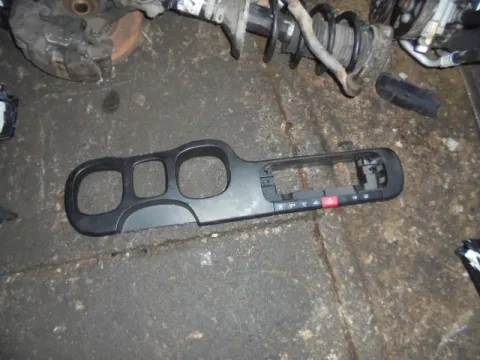 Κονσόλα Με Διακόπτη Αλάρμ ( 0401830281041 96210786 ) για FIAT PANDA (2012 - ) ( ) Hatchback - 5dr  Κονσόλα Με Διακόπτη Αλάρμ ( 0401830281041 96210786 ) για FIAT PANDA (2012 - ) ( ) Hatchback - 5dr