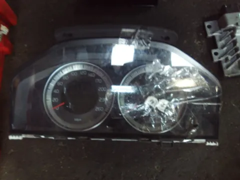 Όργανα Ταμπλό Κοντέρ 69799600U για VOLVO XC60 (2008 - 2013)  Όργανα Ταμπλό Κοντέρ 69799600U για VOLVO XC60 (2008 - 2013)