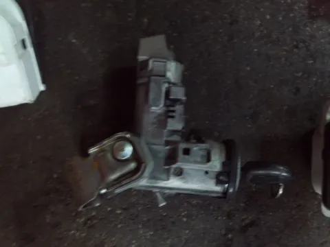 Διακόπτης Μίζας για FORD FIESTA (2008 - 2012) Mk6 (JA8)  Διακόπτης Μίζας για FORD FIESTA (2008 - 2012) Mk6 (JA8)