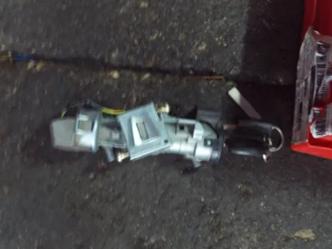 Διακόπτης Μίζας για FORD C-MAX (2007 - 2010) Mk1b (C214)  Διακόπτης Μίζας για FORD C-MAX (2007 - 2010) Mk1b (C214)