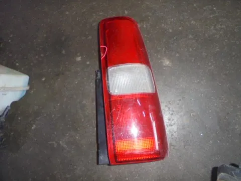 Φανάρι Πίσω Δεξί (΄Όχι Πολύ Καθαρό) για SUZUKI JIMNY (1998 - 2005) (SN) , (2005 - 2013) (SN)  Φανάρι Πίσω Δεξί (΄Όχι Πολύ Καθαρό) για SUZUKI JIMNY (1998 - 2005) (SN) , (2005 - 2013) (SN)