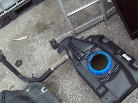 Δεξαμενή Καυσίμου (Ρεζερβουάρ) για TOYOTA AYGO (2017 - ) *Δ* Δεξαμενή Καυσίμου (Ρεζερβουάρ) για TOYOTA AYGO (2017 - ) *Δ*