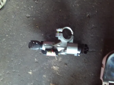 Διακόπτης Μίζας για CHEVROLET - DAEWOO SPARK (2010 - 2012)  Διακόπτης Μίζας για CHEVROLET - DAEWOO SPARK (2010 - 2012)