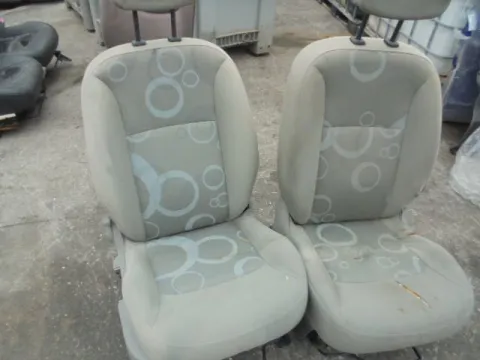 Καθίσματα Σετ Εμπρός (Όχι Πολύ Καθαρά) για RENAULT KANGOO (2009 - 2013) (KW) BE BOP *ΔΒ* Καθίσματα Σετ Εμπρός (Όχι Πολύ Καθαρά) για RENAULT KANGOO (2009 - 2013) (KW) BE BOP *ΔΒ*