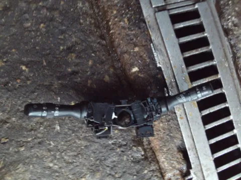 Διακόπτης Φώτων-Φλάς 173832 για TOYOTA AURIS (2009 - 2013)  Διακόπτης Φώτων-Φλάς 173832 για TOYOTA AURIS (2009 - 2013)