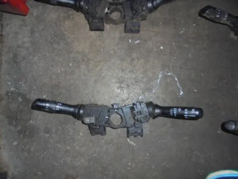 Διακόπτης Φώτων-Φλάς για ( 17F001) TOYOTA AYGO (2005 - 2009) (B10) Hatchback - 3dr , Hatchback - 5dr , (2009 - 2012) (B10) , CITROEN C1 (2009 - 2012) (P) , (2005 - 2008) (P) , YARIS (2009 - 2012) (XP90) , PEUGEOT 107 (2006 - 2009) , (2010 - 2013)  Διακόπτης Φώτων-Φλάς για ( 17F001) TOYOTA AYGO (2005 - 2009) (B10) Hatchback - 3dr , Hatchback - 5dr , (2009 - 2012) (B10) , CITROEN C1 (2009 - 2012) (P) , (2005 - 2008) (P) , YARIS (2009 - 2012) (XP90) , PEUGEOT 107 (2006 - 2009) , (2010 - 2013)