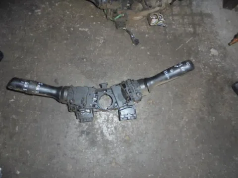 Διακόπτης Φώτων-Φλάς ( 17F100 )   ) για TOYOTA YARIS (2006 - 2009) (KL9) Hatchback - 3dr , Hatchback - 5dr , HI-LUX (2005 - 2009) (KUN10-20) Pick-Up - 2WD - 2dr Μιάμιση Καμπίνα , Pick-Up - 2WD - Μονη Καμπίνα  Διακόπτης Φώτων-Φλάς ( 17F100 )   ) για TOYOTA YARIS (2006 - 2009) (KL9) Hatchback - 3dr , Hatchback - 5dr , HI-LUX (2005 - 2009) (KUN10-20) Pick-Up - 2WD - 2dr Μιάμιση Καμπίνα , Pick-Up - 2WD - Μονη Καμπίνα