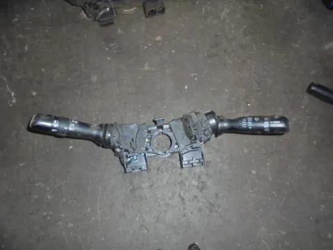 Διακόπτης Φώτων-Φλάς ( 17F001 )   για TOYOTA YARIS (2009 - 2012) (XP90) Hatchback - 5dr , CITROEN C1 (2005 - 2008) (P) , (2009 - 2012) (P) , AYGO (2005 - 2009) (B10) Hatchback - 3dr , PEUGEOT 107 (2006 - 2009) , (2010 - 2013)  Διακόπτης Φώτων-Φλάς ( 17F001 )   για TOYOTA YARIS (2009 - 2012) (XP90) Hatchback - 5dr , CITROEN C1 (2005 - 2008) (P) , (2009 - 2012) (P) , AYGO (2005 - 2009) (B10) Hatchback - 3dr , PEUGEOT 107 (2006 - 2009) , (2010 - 2013)