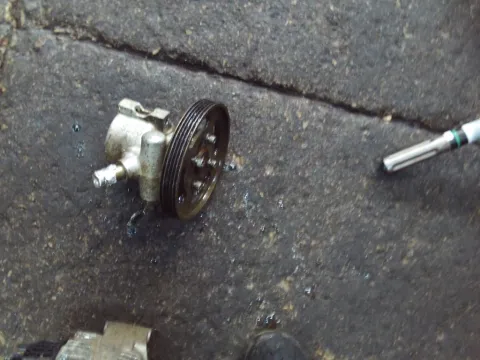 Αντλία Υδραυλικού Τιμονιού Μεταχειρισμένος για CITROEN XSARA (1997 - 2000) 