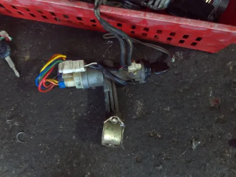 Διακόπτης Μίζας για HYUNDAI MATRIX (2001 - 2006) (FC)  Διακόπτης Μίζας για HYUNDAI MATRIX (2001 - 2006) (FC)