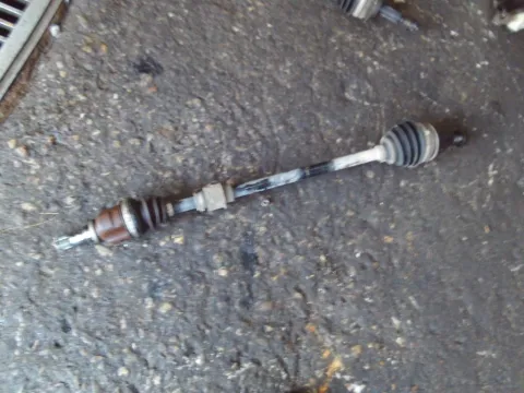 Ημιαξόνιο Εμπρός Δεξί για TOYOTA YARIS (2009 - 2012) (XP90) 1300 (1NR-FE) Petrol 100 (NSP90)  Ημιαξόνιο Εμπρός Δεξί για TOYOTA YARIS (2009 - 2012) (XP90) 1300 (1NR-FE) Petrol 100 (NSP90)