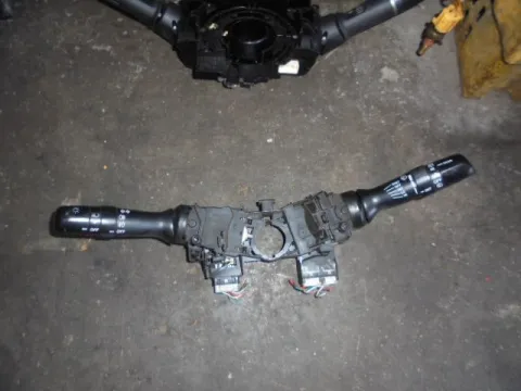 Διακόπτης Φώτων-Φλάς ( 17F100 ) για TOYOTA PRIUS (2003 - 2008) Hatchback - 5dr , YARIS (2006 - 2009) (KL9) Hatchback - 3dr "ΤΕΛΑΡΟ 14"(κατω σκαλα) Διακόπτης Φώτων-Φλάς ( 17F100 ) για TOYOTA PRIUS (2003 - 2008) Hatchback - 5dr , YARIS (2006 - 2009) (KL9) Hatchback - 3dr "ΤΕΛΑΡΟ 14"(κατω σκαλα)