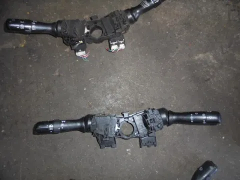Διακόπτης Φώτων-Φλάς ( 17F001 ) για TOYOTA AYGO (2005 - 2009) (B10) Hatchback - 3dr , CITROEN C1 (2005 - 2008) (P) Hatchback - 5dr , (2009 - 2012) (B10)  Διακόπτης Φώτων-Φλάς ( 17F001 ) για TOYOTA AYGO (2005 - 2009) (B10) Hatchback - 3dr , CITROEN C1 (2005 - 2008) (P) Hatchback - 5dr , (2009 - 2012) (B10)