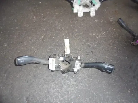 Διακόπτης Φώτων-Φλάς ( 4B0953503H ) για VW GOLF (1998 - 2004) Mk4 (1J1) Hatchback - 5dr "ΤΕΛΑΡΟ 19"(ΚΑΤΩ ΣΚΑΛΑ) Διακόπτης Φώτων-Φλάς ( 4B0953503H ) για VW GOLF (1998 - 2004) Mk4 (1J1) Hatchback - 5dr "ΤΕΛΑΡΟ 19"(ΚΑΤΩ ΣΚΑΛΑ)