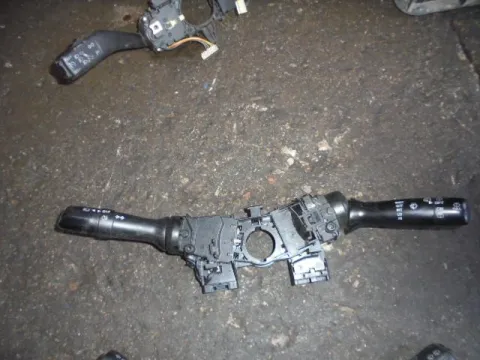 Διακόπτης Φώτων-Φλάς ( 17F001 )  για CITROEN C1 (2005 - 2008) (P) Hatchback - 5dr , TOYOTA AYGO (2005 - 2009) (B10) Hatchback - 3dr , PEUGEOT 107 (2006 - 2009) "ΤΕΛΑΡΟ 14"(κατω σκαλα) Διακόπτης Φώτων-Φλάς ( 17F001 )  για CITROEN C1 (2005 - 2008) (P) Hatchback - 5dr , TOYOTA AYGO (2005 - 2009) (B10) Hatchback - 3dr , PEUGEOT 107 (2006 - 2009) "ΤΕΛΑΡΟ 14"(κατω σκαλα)