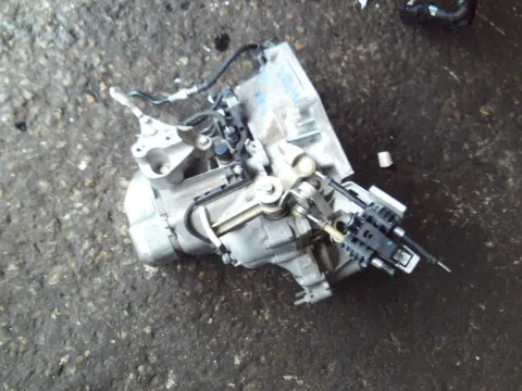 Κιβώτιο Ταχυτήτων (Σασμάν) Χειροκίνητο για PEUGEOT 208 (2016 - 2019) 1200 (HM05) PureTech 82 Petrol  Κιβώτιο Ταχυτήτων (Σασμάν) Χειροκίνητο για PEUGEOT 208 (2016 - 2019) 1200 (HM05) PureTech 82 Petrol