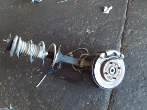 Άκρο Πλήρες Εμπρός Δεξί Με ABS για TOYOTA YARIS (2003 - 2005) (XP10) 1300 2SZ-FE petrol 86 SCP12  Άκρο Πλήρες Εμπρός Δεξί Με ABS για TOYOTA YARIS (2003 - 2005) (XP10) 1300 2SZ-FE petrol 86 SCP12