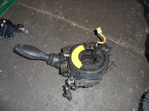 Διακόπτης Φώτων-Φλάς ( 8A6T13335BC )  για FORD FIESTA (2008 - 2012) Mk6 (JA8) Hatchback - 5dr  Διακόπτης Φώτων-Φλάς ( 8A6T13335BC )  για FORD FIESTA (2008 - 2012) Mk6 (JA8) Hatchback - 5dr