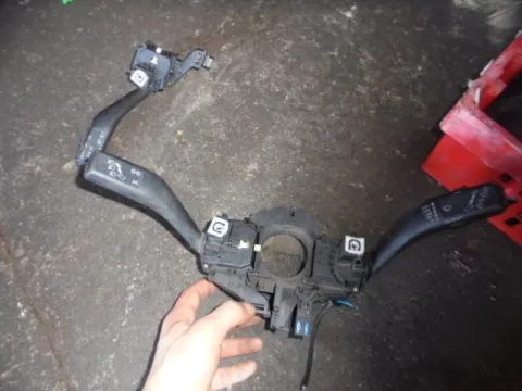 Διακόπτης Φώτων-Φλάς  ( 1K0953513E )  για VW GOLF (2004 - 2008) Mk5 (1K1) Hatchback - 5dr   "ΤΕΛΑΡΟ 24"(ΚΑΤΩ ΣΚΑΛΑ)  Διακόπτης Φώτων-Φλάς  ( 1K0953513E )  για VW GOLF (2004 - 2008) Mk5 (1K1) Hatchback - 5dr   "ΤΕΛΑΡΟ 24"(ΚΑΤΩ ΣΚΑΛΑ)