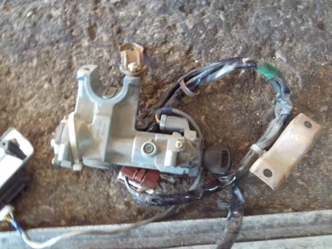 Διακόπτης Μίζας για HONDA CIVIC (1999 - 2001) (EJ - K - M) (MB - C)  Διακόπτης Μίζας για HONDA CIVIC (1999 - 2001) (EJ - K - M) (MB - C)
