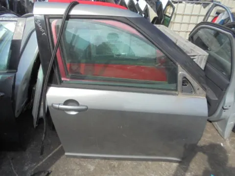 Πόρτα Εμπρός Δεξιά για SUZUKI SWIFT (2006 - 2008) (RS)  Πόρτα Εμπρός Δεξιά για SUZUKI SWIFT (2006 - 2008) (RS)