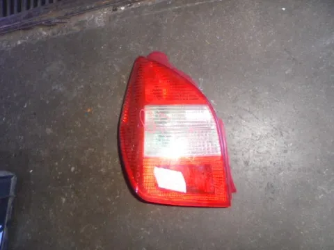 Φανάρι Πίσω Αριστερό (Ραγισμένο) για CITROEN C2 (2003 - 2008) (JM)  Φανάρι Πίσω Αριστερό (Ραγισμένο) για CITROEN C2 (2003 - 2008) (JM)