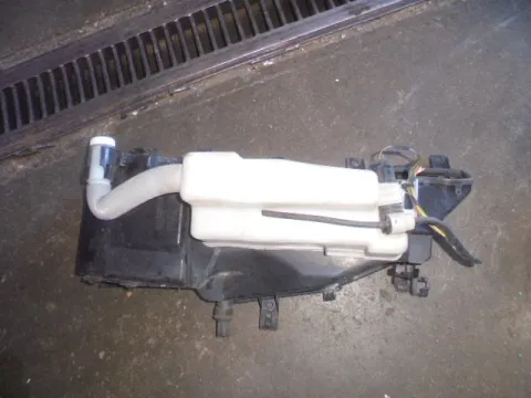 Δοχείο Υαλοκαθαριστήρων Με Μοτέρ για SMART FORTWO (2004 - 2007) (450)  Δοχείο Υαλοκαθαριστήρων Με Μοτέρ για SMART FORTWO (2004 - 2007) (450)
