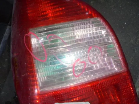 Φανάρι Πίσω Αριστερό (Ραγισμένο) για CITROEN C2 (2003 - 2008) (JM)  -  Φανάρι Πίσω Αριστερό (Ραγισμένο) για CITROEN C2 (2003 - 2008) (JM)  -
