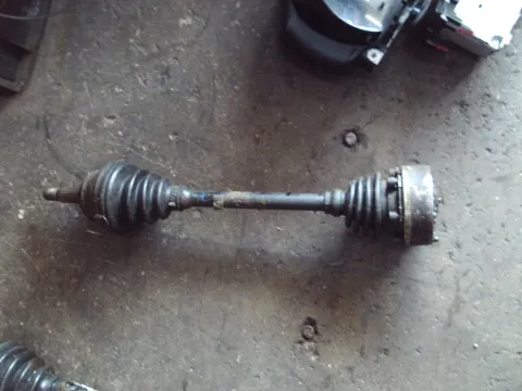 Ημιαξόνιο Εμπρός Αριστερό για SEAT IBIZA (1993 - 1995) (6K)  Ημιαξόνιο Εμπρός Αριστερό για SEAT IBIZA (1993 - 1995) (6K)