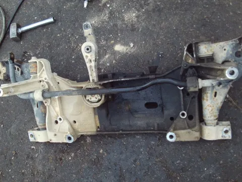 Γέφυρα Εμπρός Οριζόντια για VW TOURAN (2011 - 2015) () 2000 (CFH) Diesel 140 TDI ΑΥΤΟΜΑΤΟ *ΔΒ* Γέφυρα Εμπρός Οριζόντια για VW TOURAN (2011 - 2015) () 2000 (CFH) Diesel 140 TDI ΑΥΤΟΜΑΤΟ *ΔΒ*