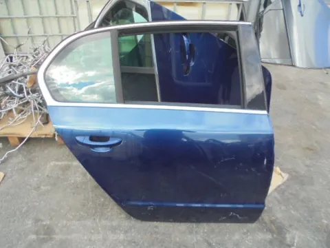 Πόρτα Πίσω Δεξιά για SKODA SUPERB (2008 - 2013) (3T4-5) Sedan - 4dr *Ε* Πόρτα Πίσω Δεξιά για SKODA SUPERB (2008 - 2013) (3T4-5) Sedan - 4dr *Ε*