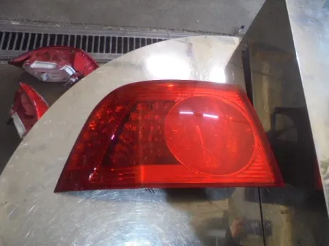 Φανάρι Πίσω Αριστερό για VW PHAETON (2002 - 2010) Sedan - 4dr  Φανάρι Πίσω Αριστερό για VW PHAETON (2002 - 2010) Sedan - 4dr