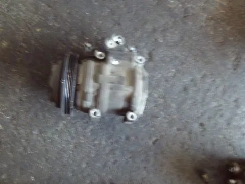 Συμπιεστής A-C (Κομπρέσορας) για TOYOTA AVENSIS (1997 - 2000) (T220) 1600 4A-FE petrol 110  Συμπιεστής A-C (Κομπρέσορας) για TOYOTA AVENSIS (1997 - 2000) (T220) 1600 4A-FE petrol 110