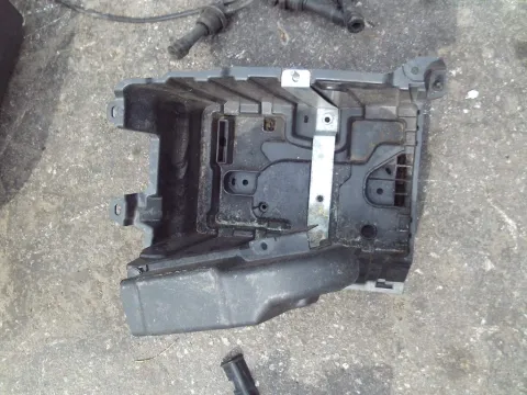 Βάση Μπαταρίας H1BB10723AC για FORD FIESTA (2017 - ) 1500 (XWJC) Diesel TDCi 120 hp *Δ* Βάση Μπαταρίας H1BB10723AC για FORD FIESTA (2017 - ) 1500 (XWJC) Diesel TDCi 120 hp *Δ*
