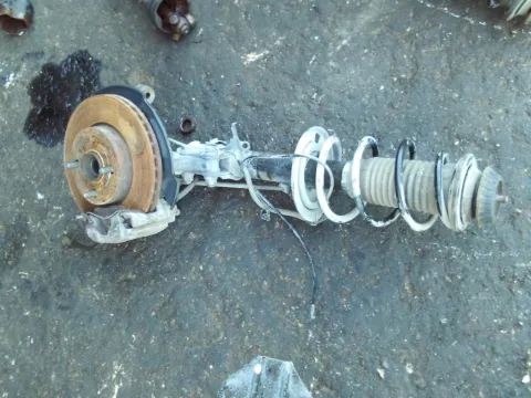 Άκρο Πλήρες Εμπρός Δεξί Με ABS για TOYOTA YARIS (2012 - 2014) ( ) 1400 Diesel D4-D 90hp (1ND)  Άκρο Πλήρες Εμπρός Δεξί Με ABS για TOYOTA YARIS (2012 - 2014) ( ) 1400 Diesel D4-D 90hp (1ND)