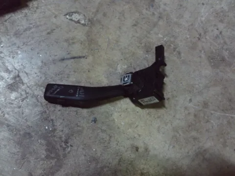 Διακόπτης Φώτων-Φλάς 1K0953519H για VW GOLF (2009 - 2013) Mk6 (5K1) "ΤΕΛΑΡΟ 4" (κατω σκαλα) Διακόπτης Φώτων-Φλάς 1K0953519H για VW GOLF (2009 - 2013) Mk6 (5K1) "ΤΕΛΑΡΟ 4" (κατω σκαλα)