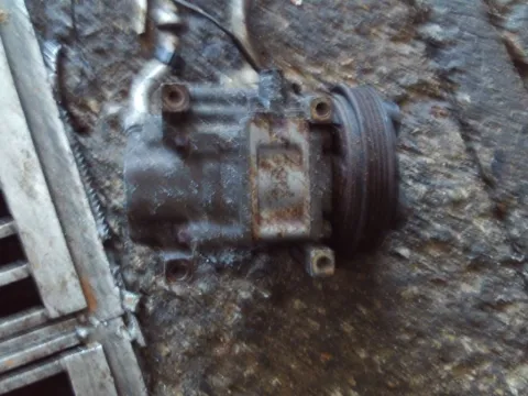 Συμπιεστής A-C (Κομπρέσορας) για MAZDA DEMIO (1998 - 2000) (DW)  Συμπιεστής A-C (Κομπρέσορας) για MAZDA DEMIO (1998 - 2000) (DW)