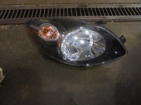 Φανάρι Εμπρός Δεξί (Σπασμένη Βάση) για RENAULT TWINGO (2007 - 2012) (CN0)  Φανάρι Εμπρός Δεξί (Σπασμένη Βάση) για RENAULT TWINGO (2007 - 2012) (CN0)