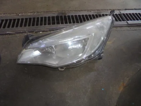 Φανάρι Εμπρός Αριστερό (Σπασμένη Βάση) για OPEL ASTRA (2010 - 2012) J  Φανάρι Εμπρός Αριστερό (Σπασμένη Βάση) για OPEL ASTRA (2010 - 2012) J