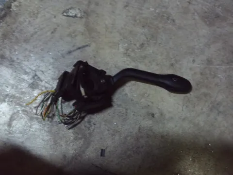 Διακόπτης Υαλοκαθαριστήρων 6K6953503B για SEAT IBIZA (1995 - 1997) (6K) "ΤΕΛΑΡΟ 7" (κατω σκαλα) Διακόπτης Υαλοκαθαριστήρων 6K6953503B για SEAT IBIZA (1995 - 1997) (6K) "ΤΕΛΑΡΟ 7" (κατω σκαλα)