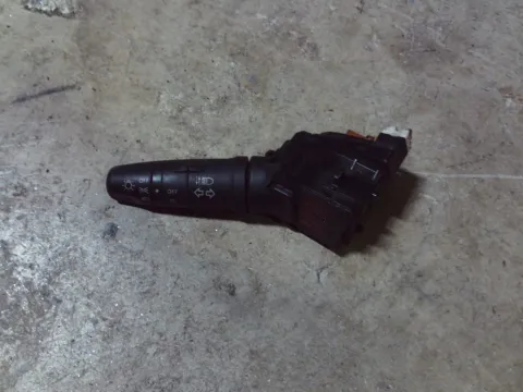 Διακόπτης Φώτων-Φλάς 25260AV620 για NISSAN ALMERA (2002 - 2006) (N16) "ΤΕΛΑΡΟ 8" (κατω σκαλα) Διακόπτης Φώτων-Φλάς 25260AV620 για NISSAN ALMERA (2002 - 2006) (N16) "ΤΕΛΑΡΟ 8" (κατω σκαλα)