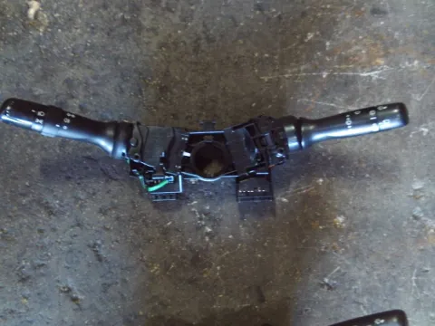 Διακόπτης Φλας 17J085 για TOYOTA AYGO (2005 - 2009) (B10) "ΤΕΛΑΡΟ 12"(κατω σκαλα) Διακόπτης Φλας 17J085 για TOYOTA AYGO (2005 - 2009) (B10) "ΤΕΛΑΡΟ 12"(κατω σκαλα)