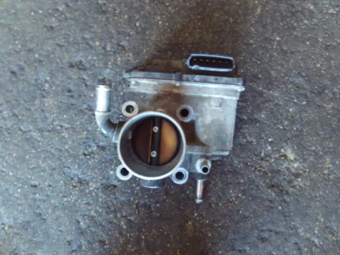 Σώμα Πεταλούδας 79J0 για SUZUKI SX4 (2007 - 2009) (RW)  Σώμα Πεταλούδας 79J0 για SUZUKI SX4 (2007 - 2009) (RW)