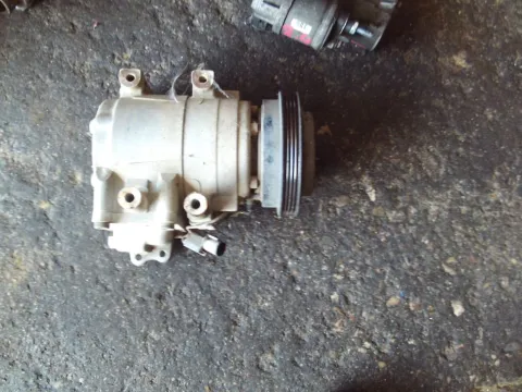 Συμπιεστής A-C (Κομπρέσορας) για HYUNDAI ELANTRA (2000 - 2004) (XD) 1600 G4ED-G petrol 107  Συμπιεστής A-C (Κομπρέσορας) για HYUNDAI ELANTRA (2000 - 2004) (XD) 1600 G4ED-G petrol 107